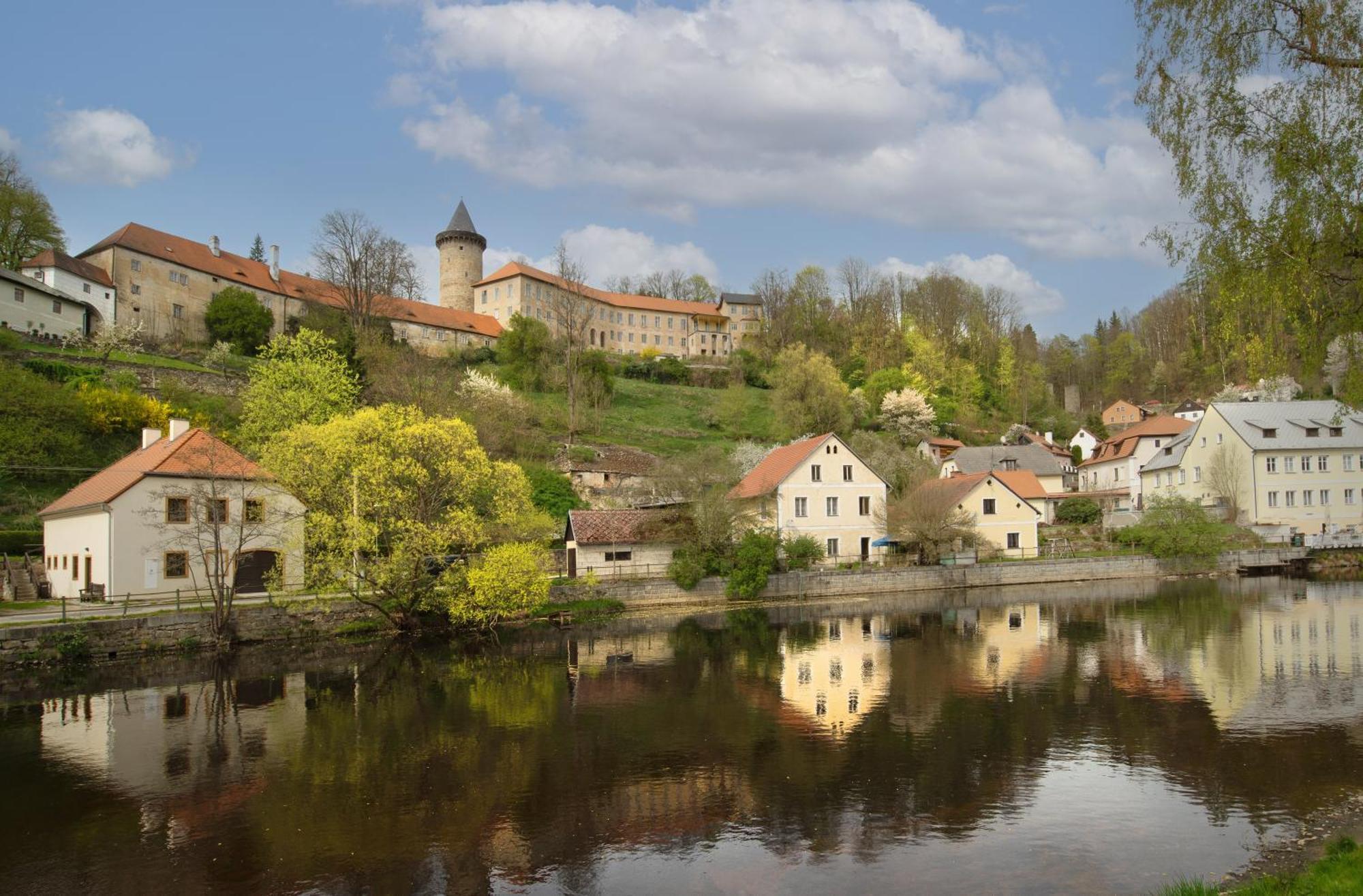 Pension U Farni Skoly Rožmberk nad Vltavou Exteriör bild